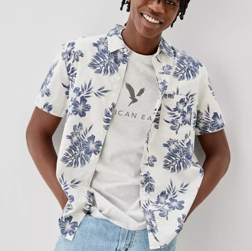 AE Tropical Button-Up Resort Shirt Size Sml